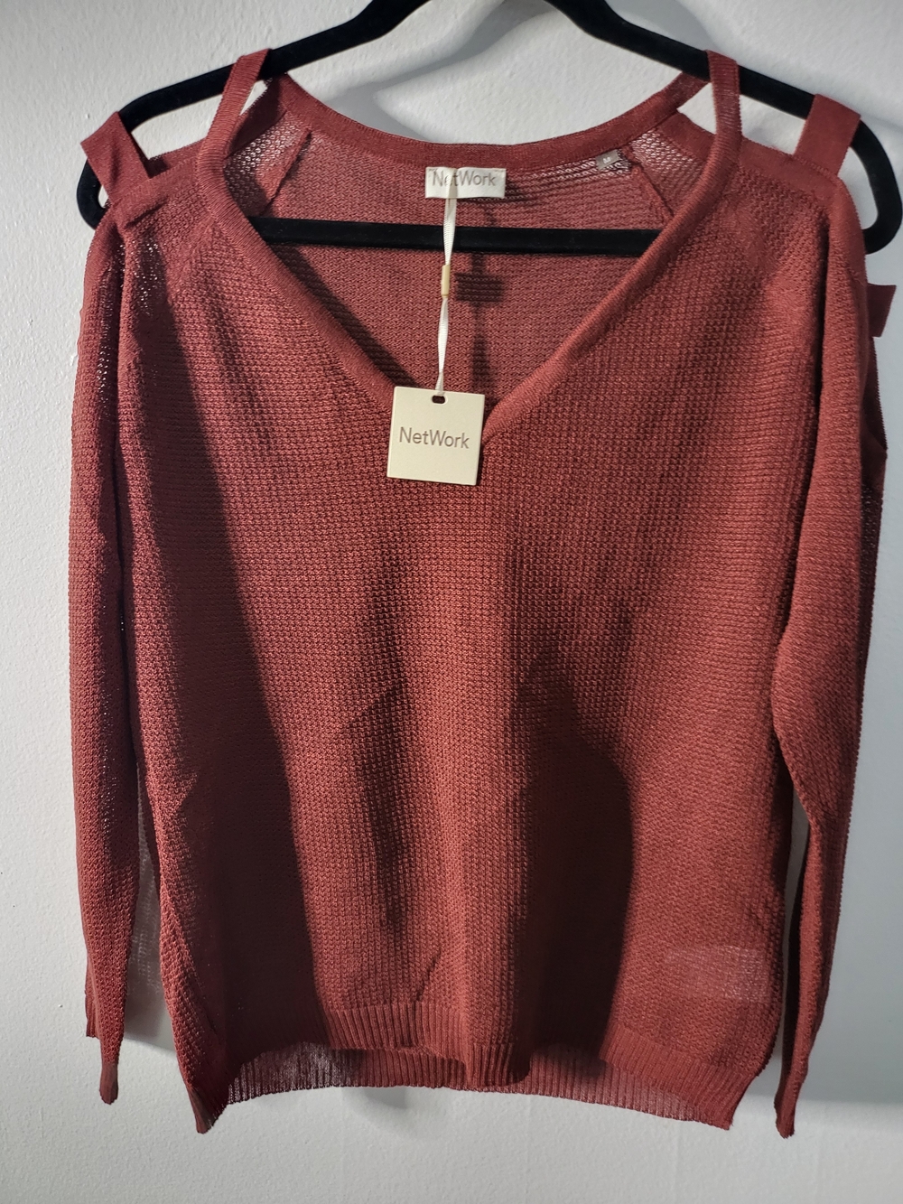Network Medium Rust color viscose blend. Open shoulder design. Made in Turkey
